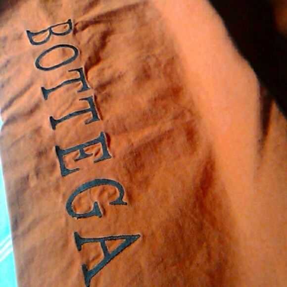 Santana Bottega Apron  - Picture 6 of 6